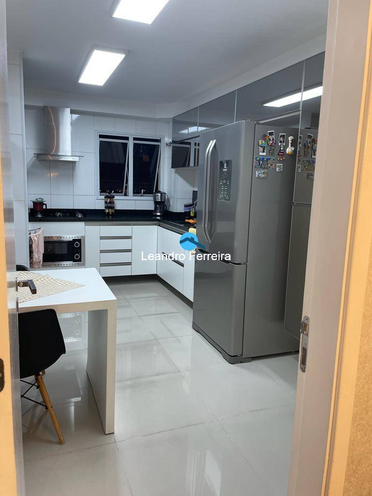 Apartamento à venda com 3 quartos, 128m² - Foto 21