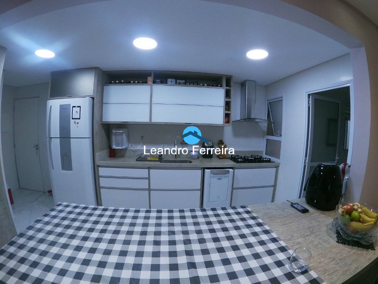 Apartamento à venda com 3 quartos, 130m² - Foto 10