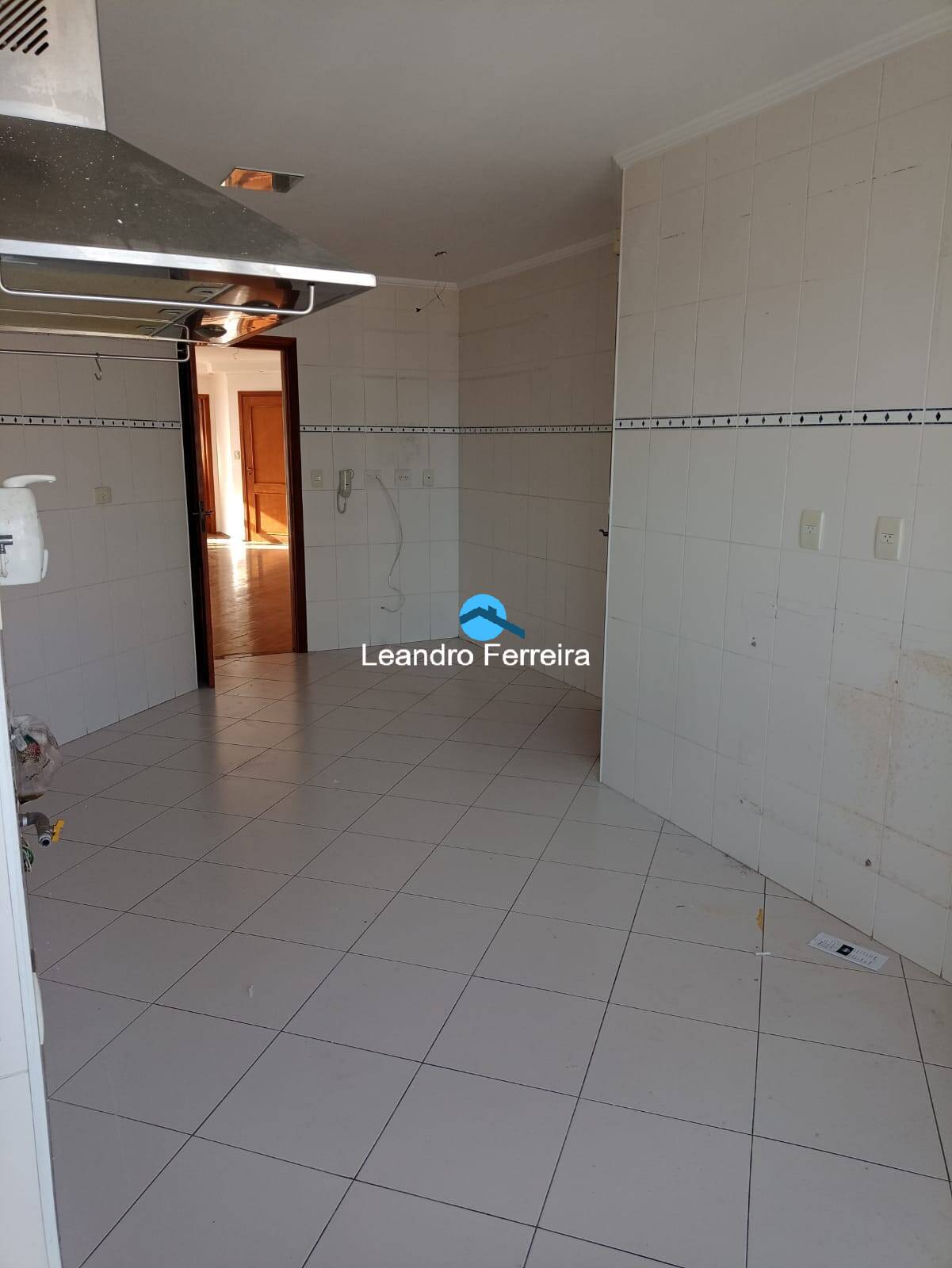 Apartamento à venda com 3 quartos, 133m² - Foto 5