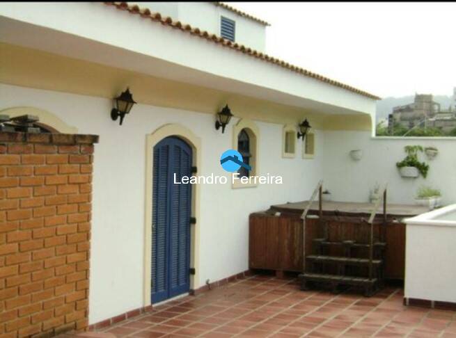 Casa à venda com 5 quartos, 400m² - Foto 2