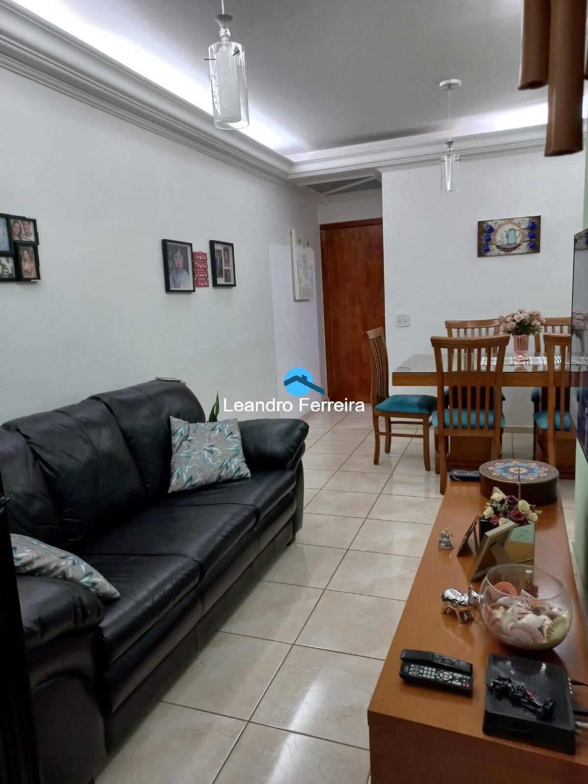 Apartamento à venda com 3 quartos, 72m² - Foto 2