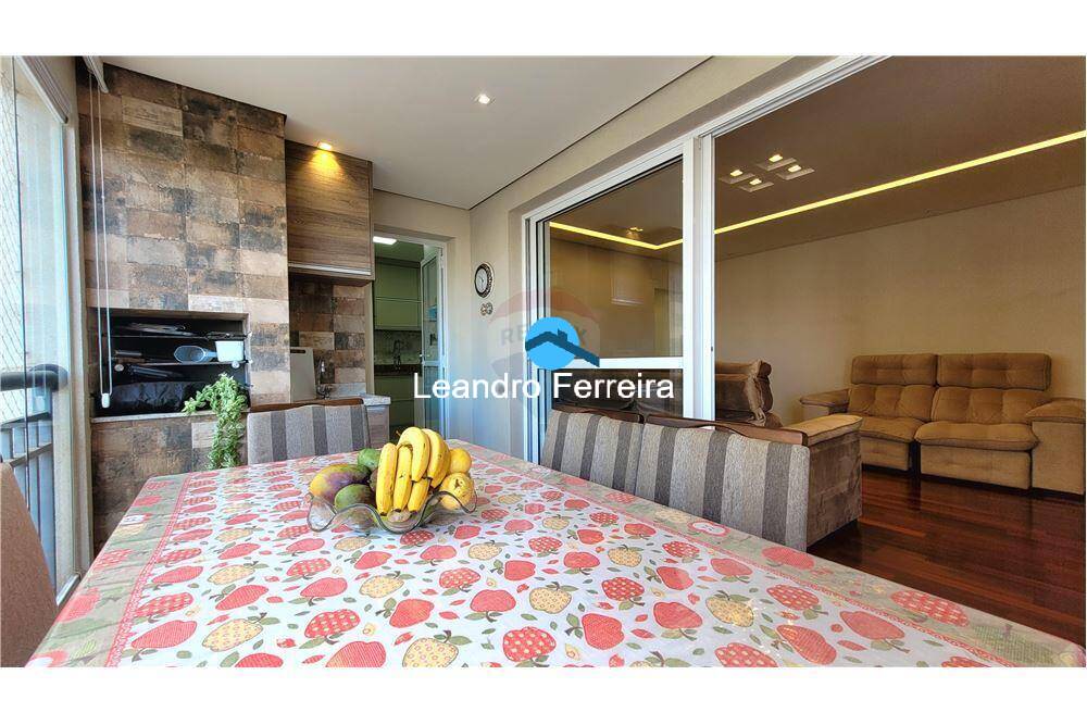 Apartamento à venda com 3 quartos, 118m² - Foto 2