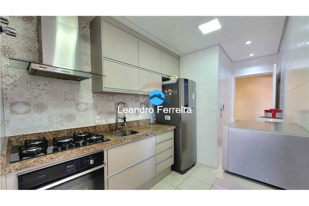 Apartamento à venda com 3 quartos, 118m² - Foto 10