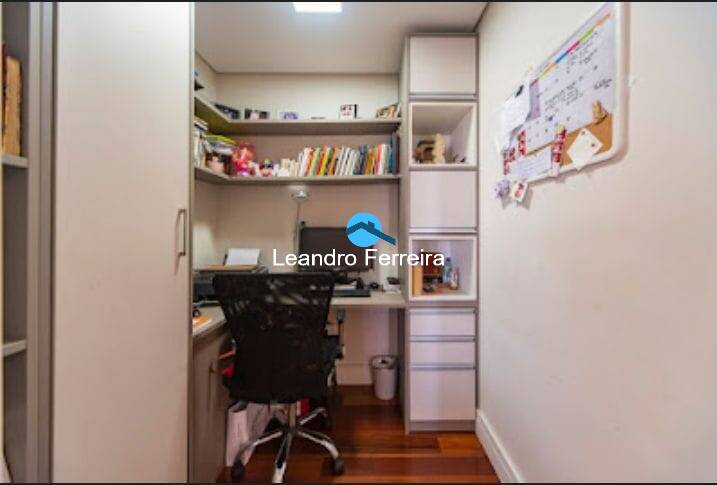 Apartamento à venda com 3 quartos, 156m² - Foto 19