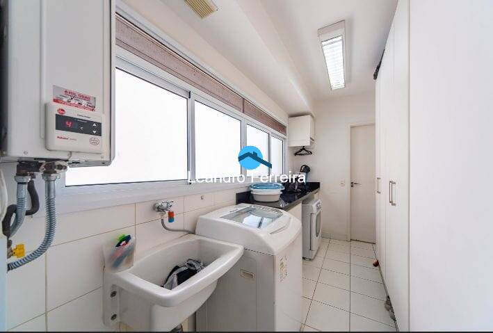 Apartamento à venda com 3 quartos, 156m² - Foto 52