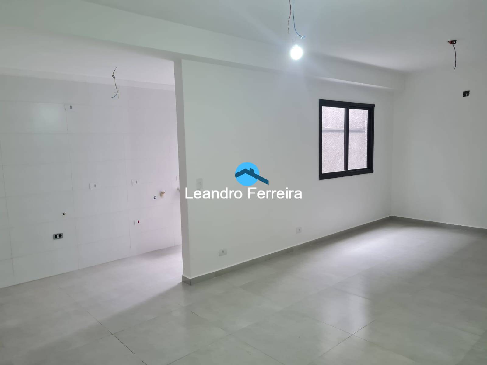 Apartamento à venda com 3 quartos, 95m² - Foto 1