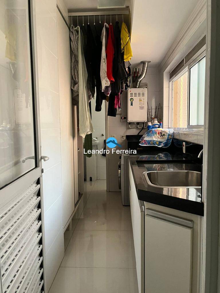 Apartamento à venda com 3 quartos, 155m² - Foto 11