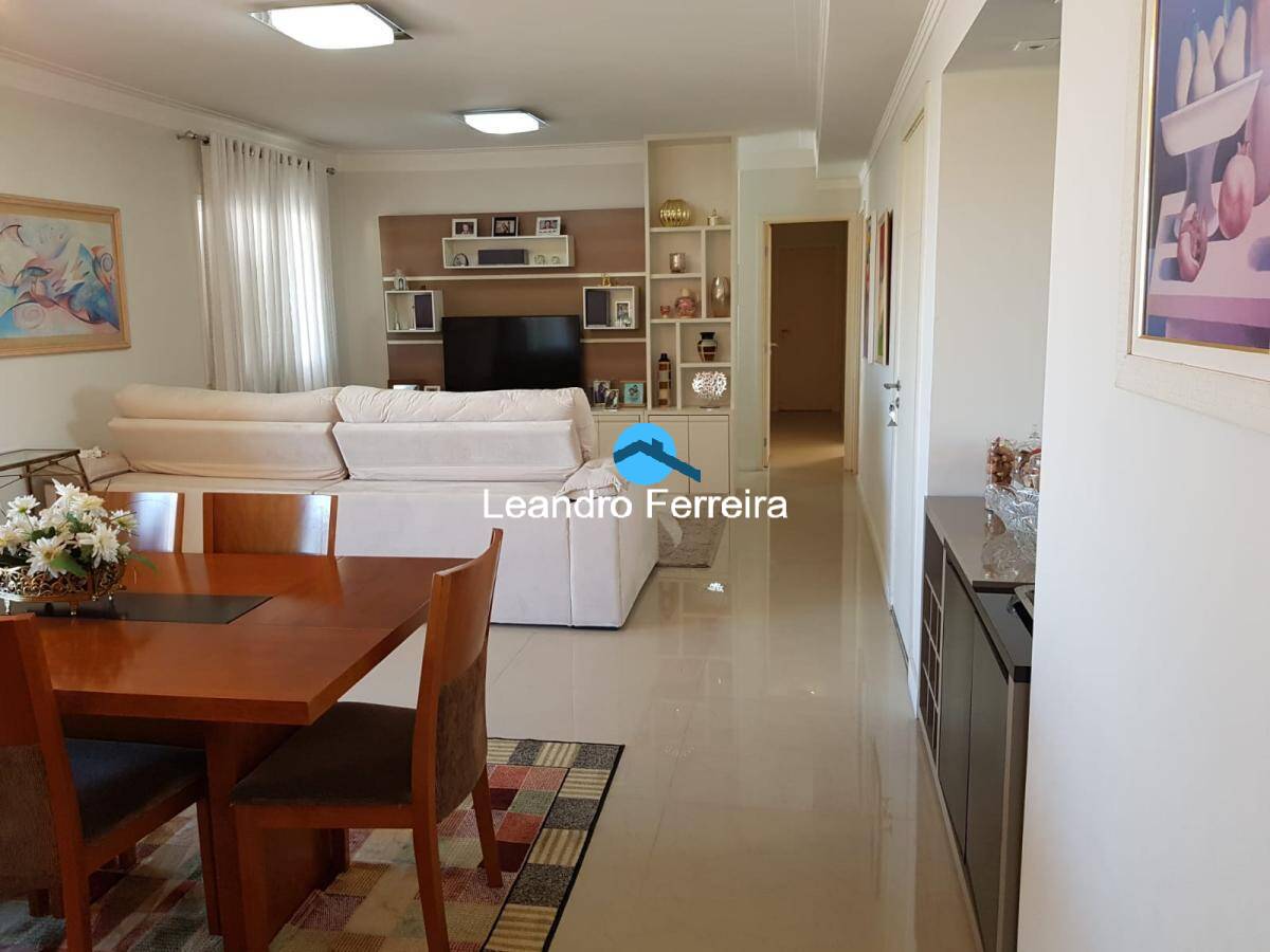 Apartamento à venda com 3 quartos, 180m² - Foto 6