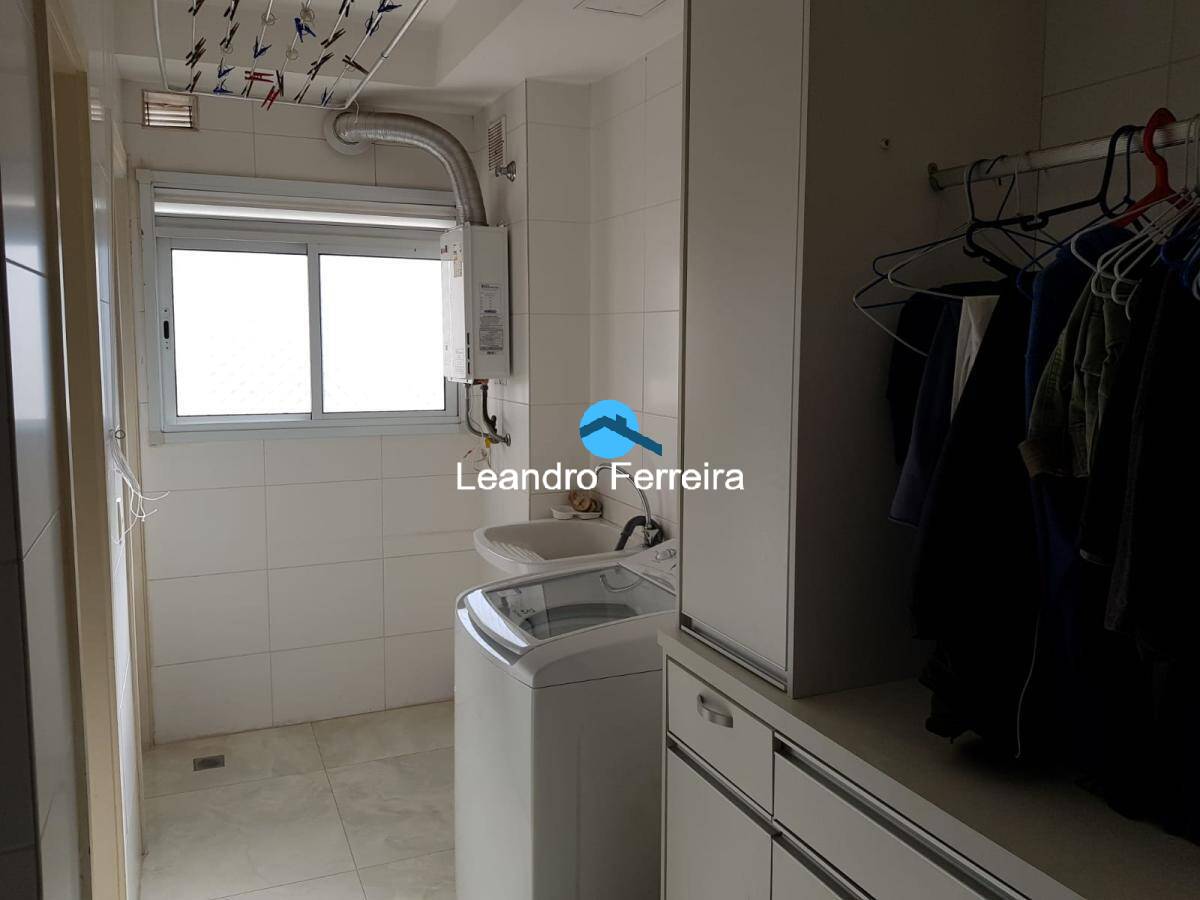 Apartamento à venda com 3 quartos, 180m² - Foto 12