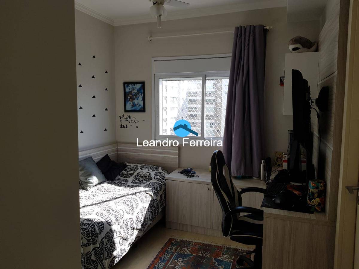 Apartamento à venda com 3 quartos, 180m² - Foto 18