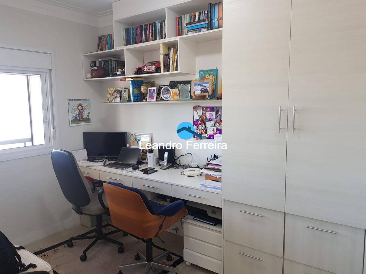 Apartamento à venda com 3 quartos, 180m² - Foto 19