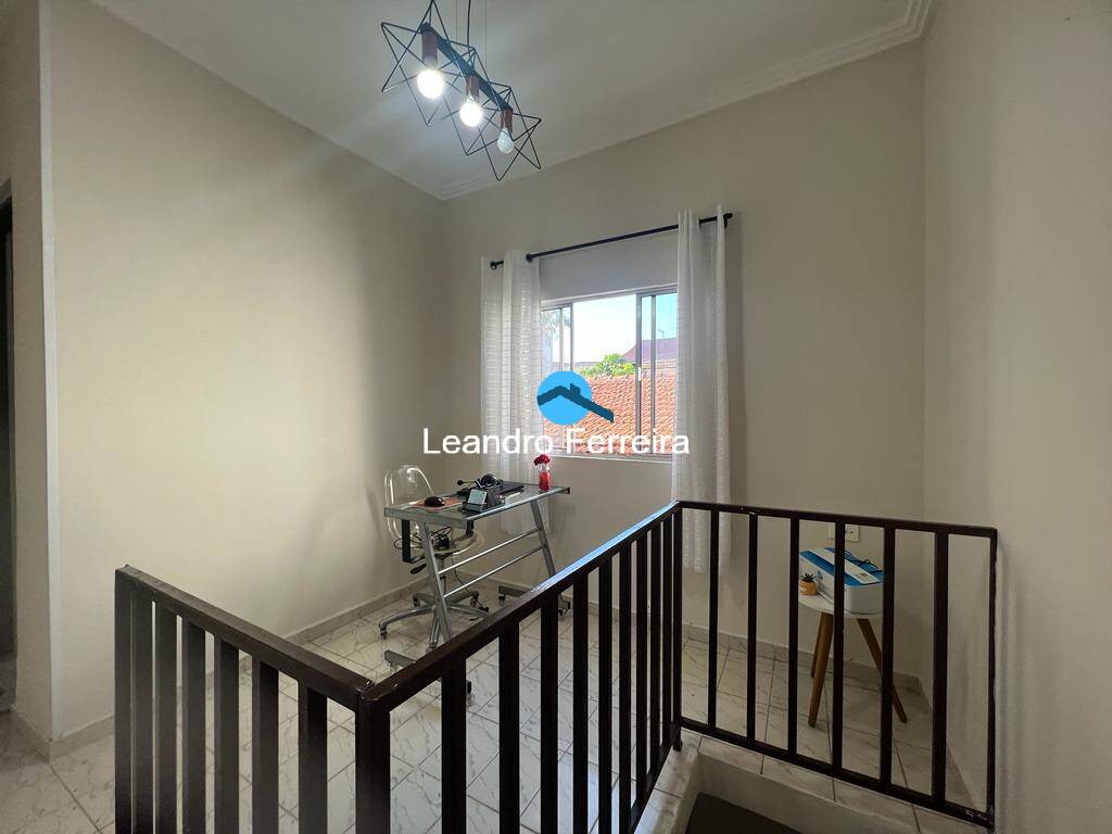 Casa à venda com 2 quartos, 156m² - Foto 15