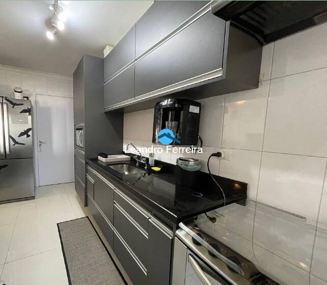 Apartamento à venda com 3 quartos, 94m² - Foto 10