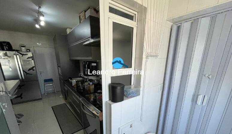 Apartamento à venda com 3 quartos, 94m² - Foto 14