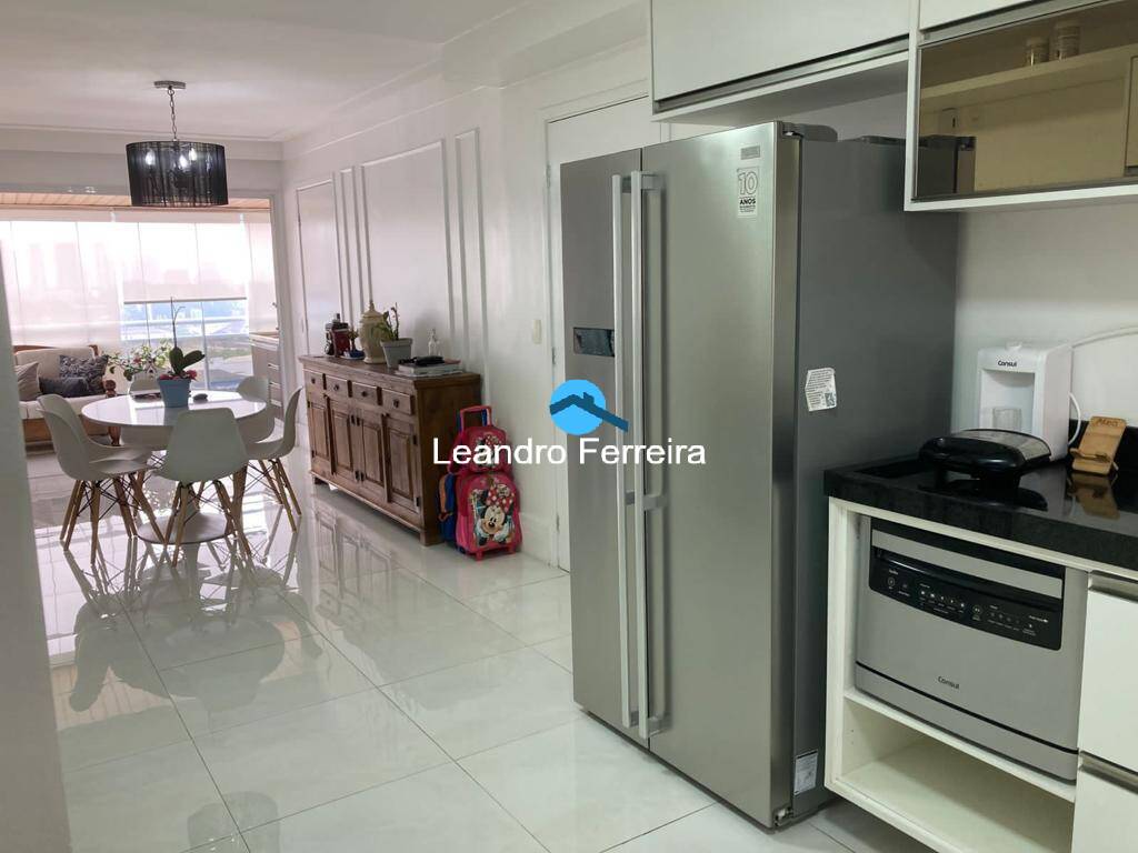 Apartamento à venda com 3 quartos, 128m² - Foto 6