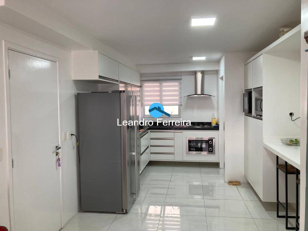 Apartamento à venda com 3 quartos, 128m² - Foto 8