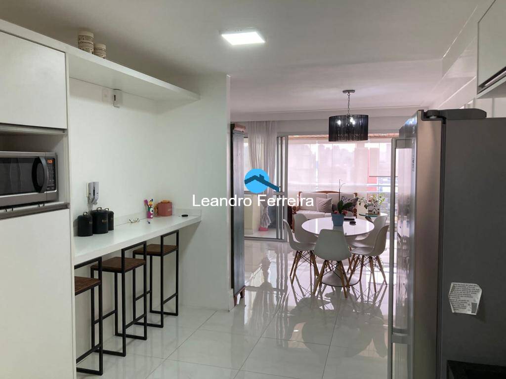 Apartamento à venda com 3 quartos, 128m² - Foto 12