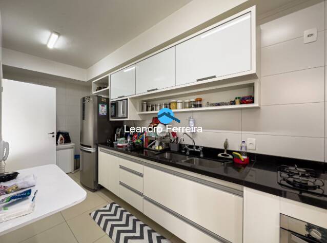 Apartamento à venda com 3 quartos, 127m² - Foto 19