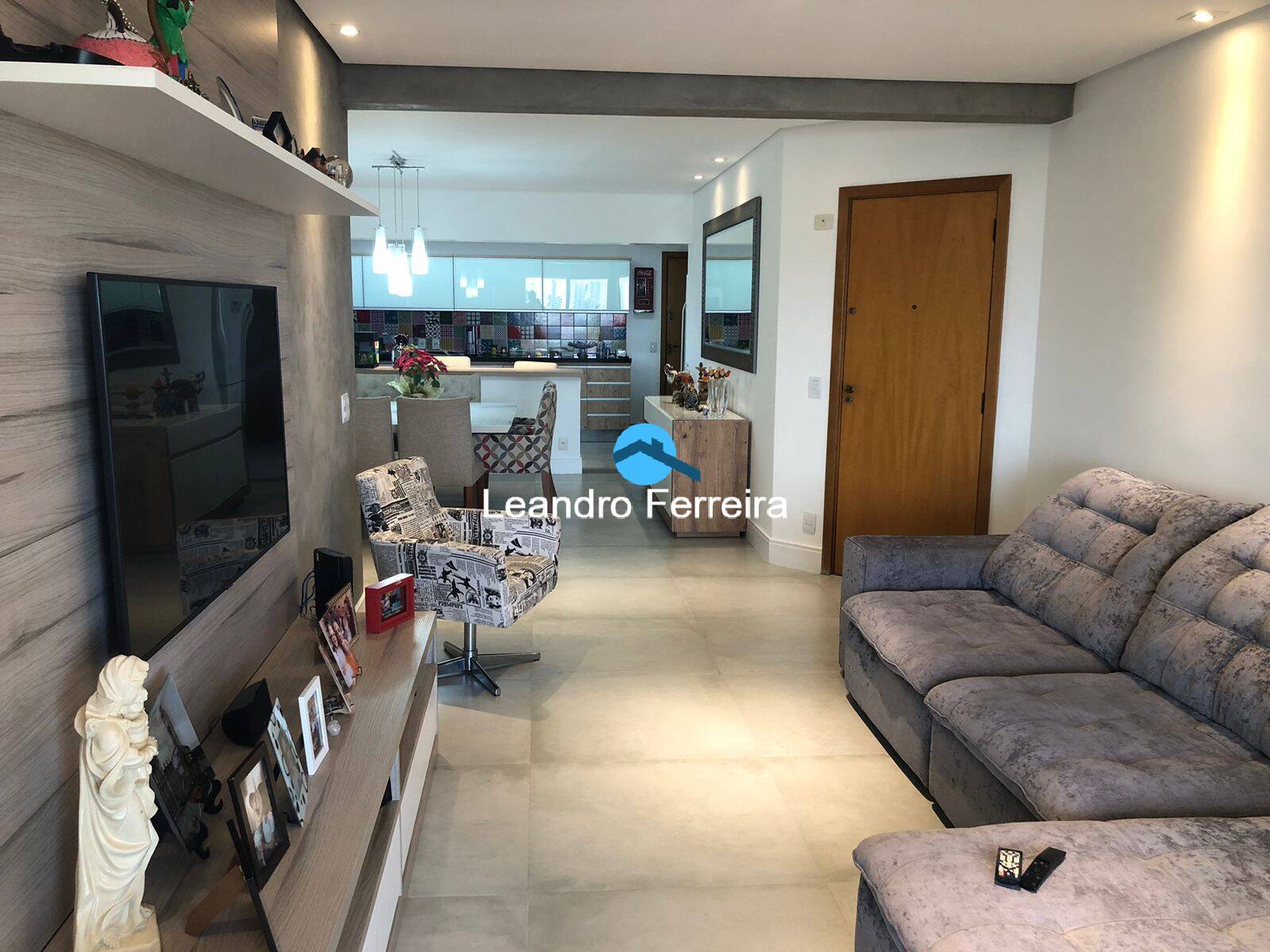 Apartamento à venda com 3 quartos, 158m² - Foto 3