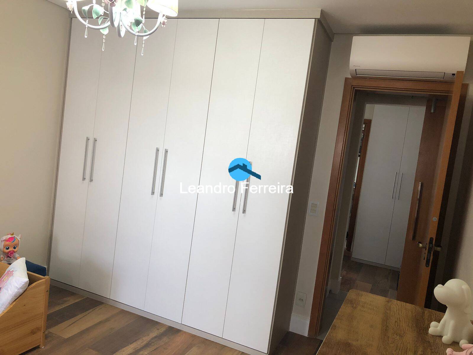 Apartamento à venda com 3 quartos, 158m² - Foto 19