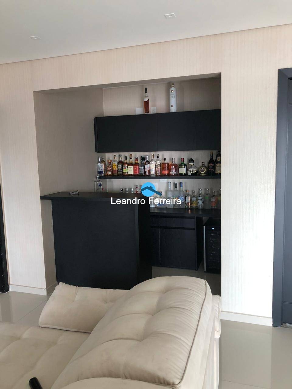 Apartamento à venda com 3 quartos, 155m² - Foto 4