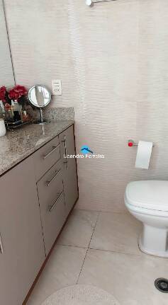 Apartamento à venda com 3 quartos, 123m² - Foto 27