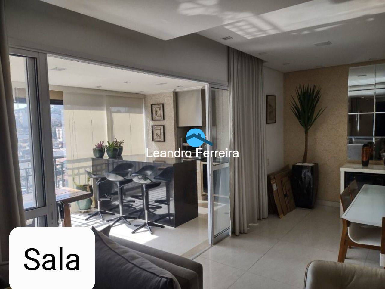 Apartamento à venda com 3 quartos, 242m² - Foto 4