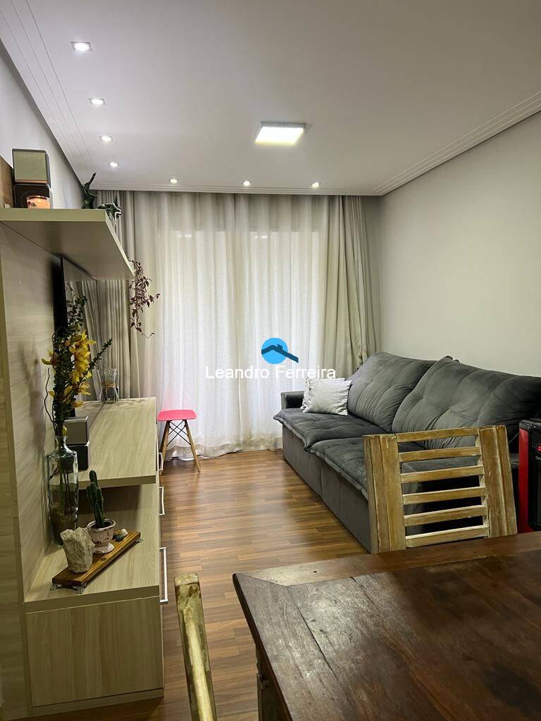 Apartamento à venda com 2 quartos, 70m² - Foto 1