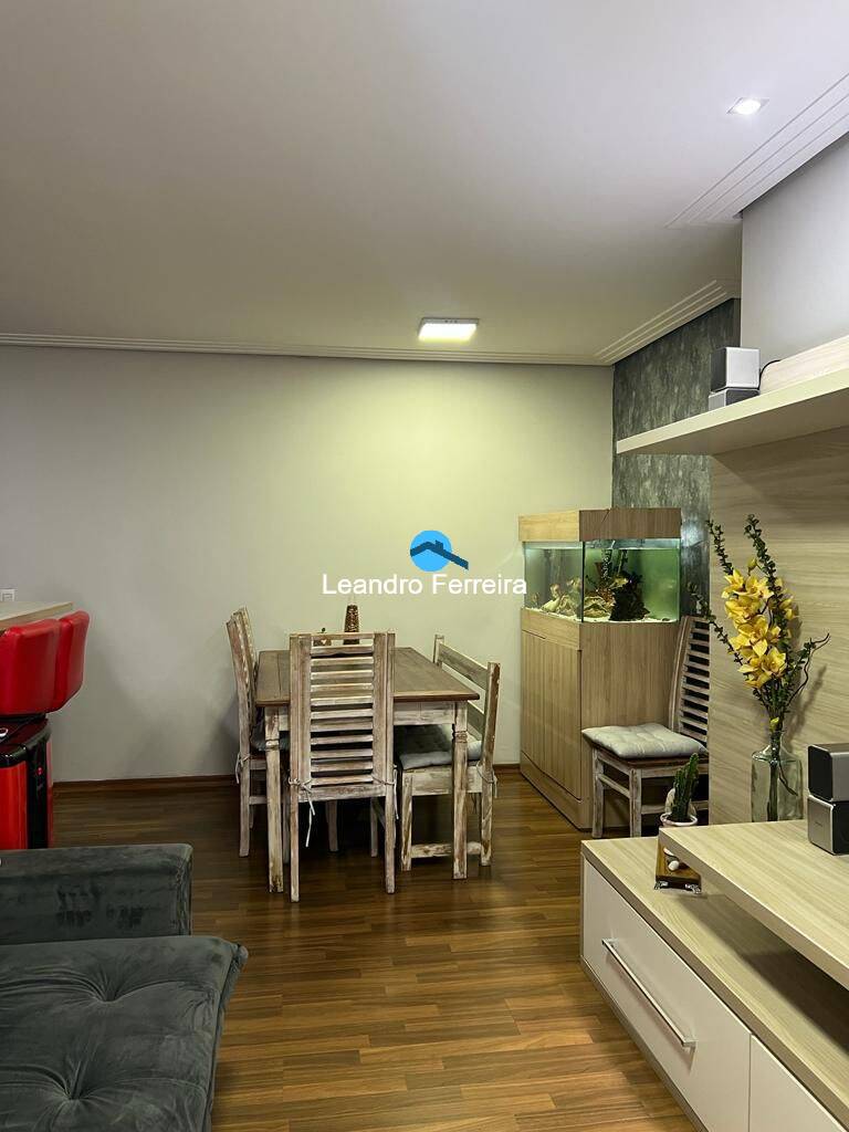 Apartamento à venda com 2 quartos, 70m² - Foto 4