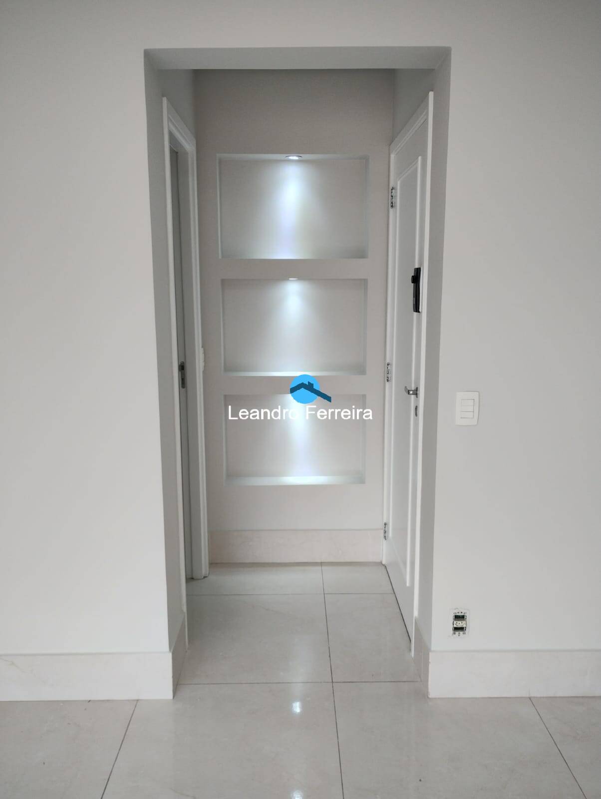 Apartamento à venda com 3 quartos, 107m² - Foto 3