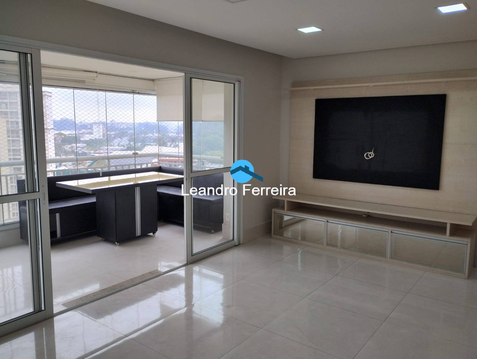 Apartamento à venda com 3 quartos, 107m² - Foto 5