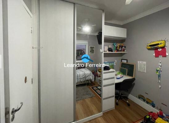 Apartamento à venda com 3 quartos, 123m² - Foto 10