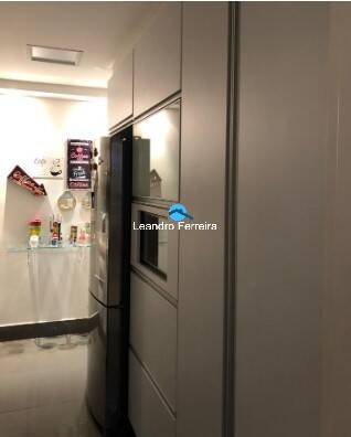 Apartamento à venda com 3 quartos, 123m² - Foto 17