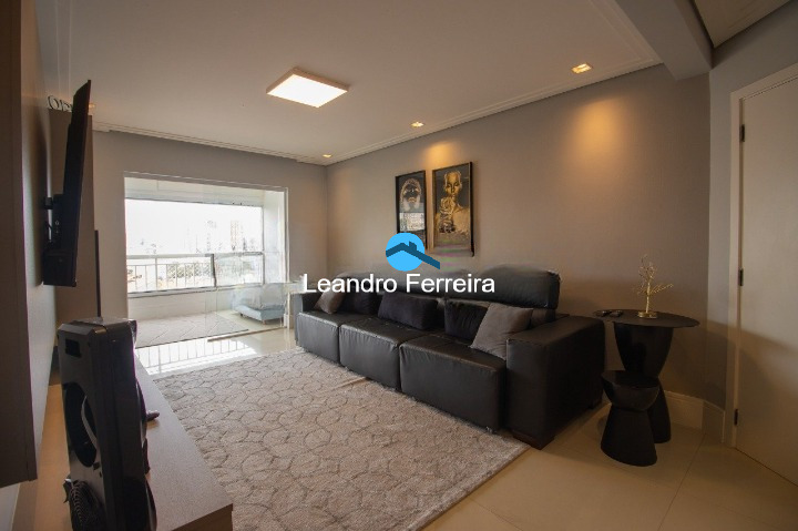 Apartamento à venda com 3 quartos, 158m² - Foto 1