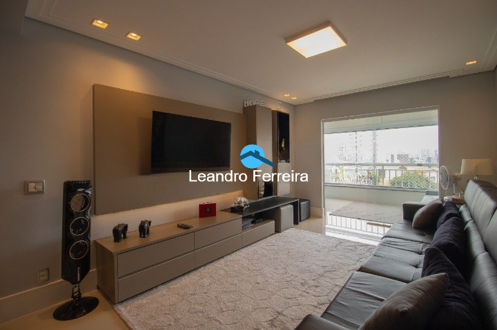 Apartamento à venda com 3 quartos, 158m² - Foto 2