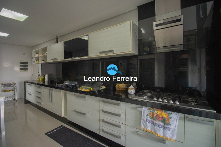 Apartamento à venda com 3 quartos, 158m² - Foto 7