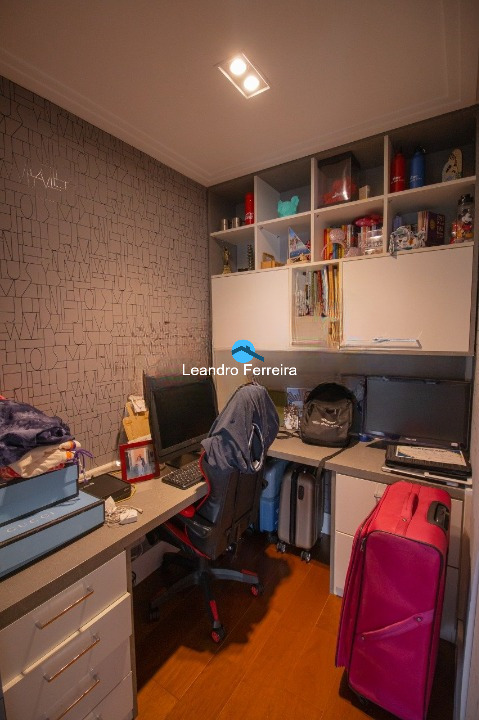 Apartamento à venda com 3 quartos, 158m² - Foto 18