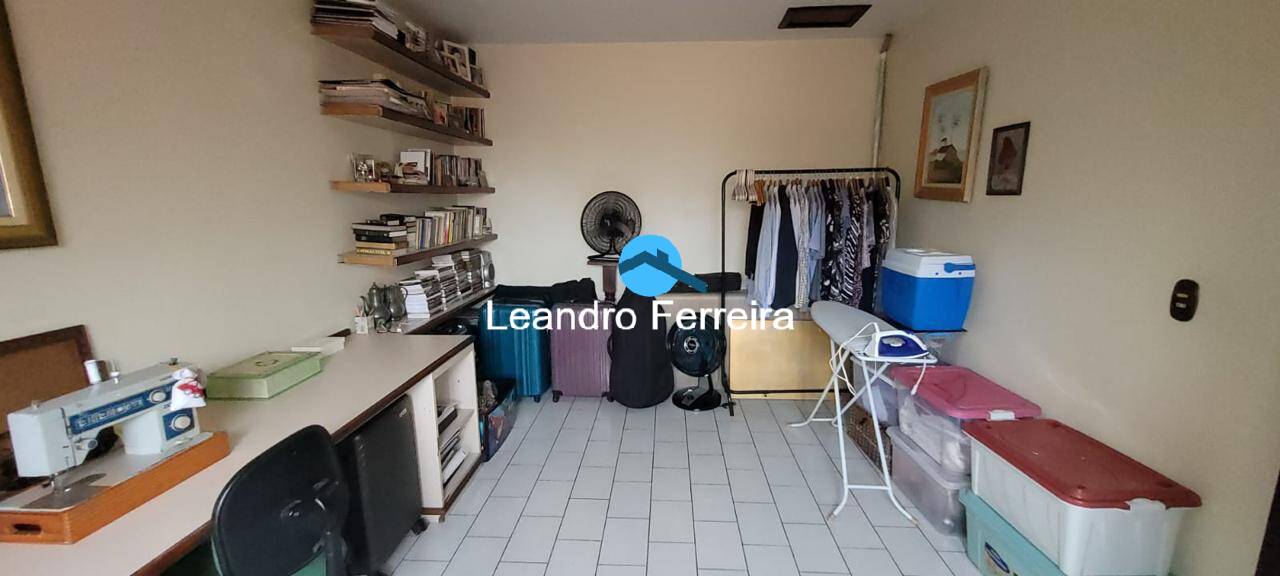 Casa à venda com 3 quartos, 208m² - Foto 26