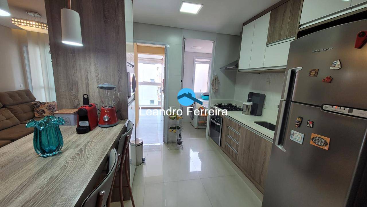 Apartamento à venda com 2 quartos, 86m² - Foto 3