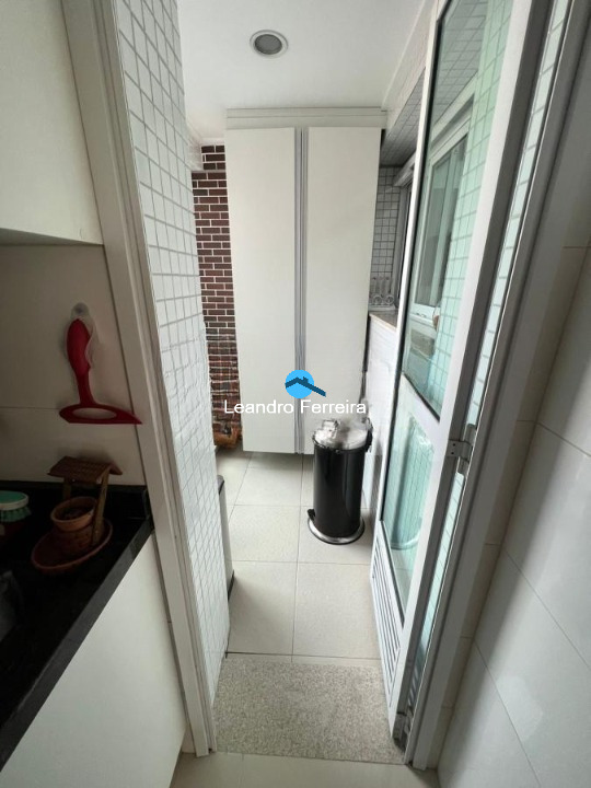 Apartamento à venda com 3 quartos, 133m² - Foto 5