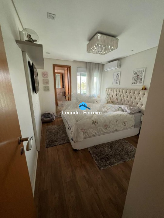 Apartamento à venda com 3 quartos, 133m² - Foto 4