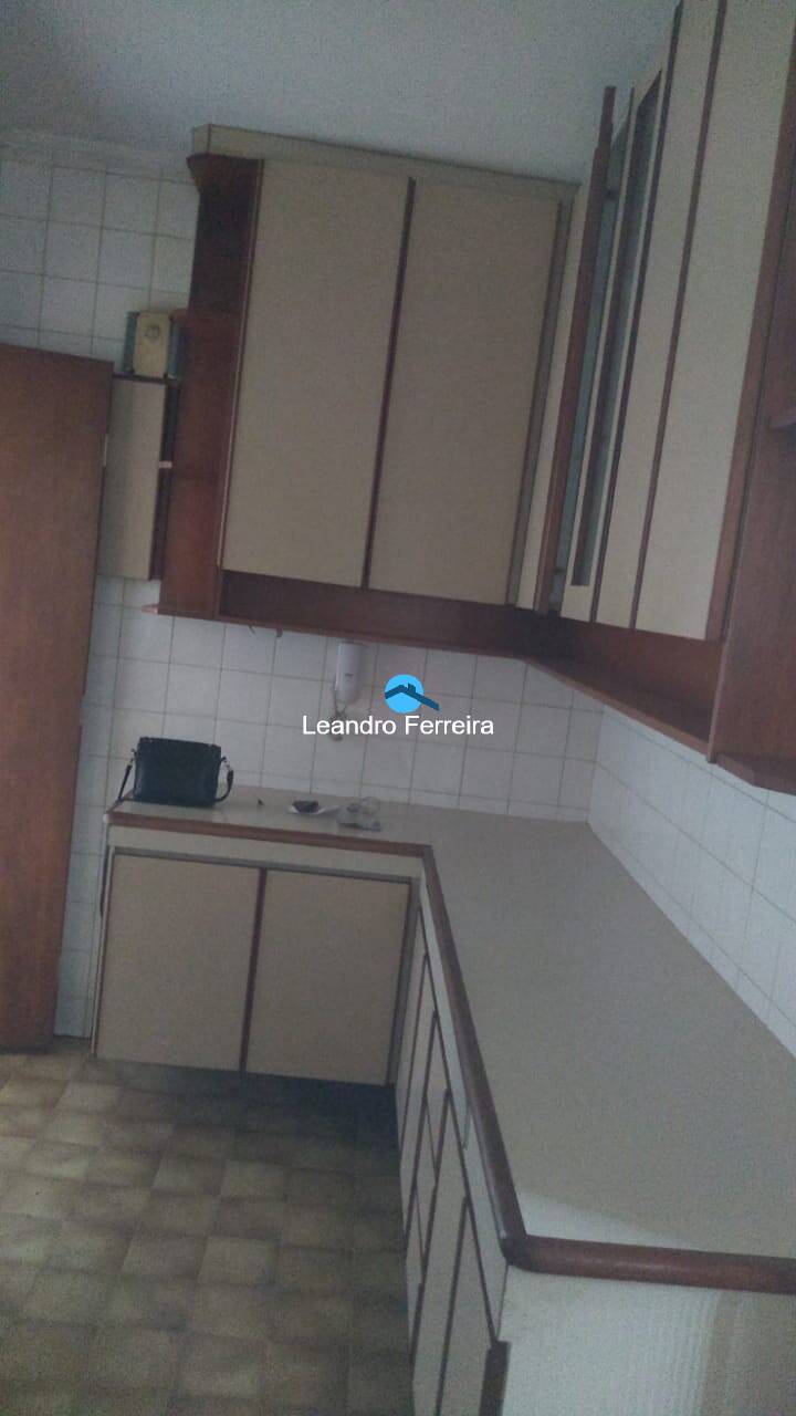 Apartamento à venda com 2 quartos, 80m² - Foto 4