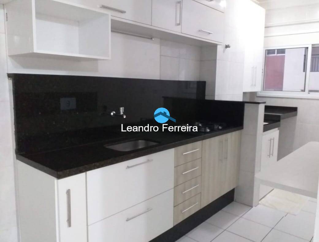 Apartamento à venda com 3 quartos, 73m² - Foto 1