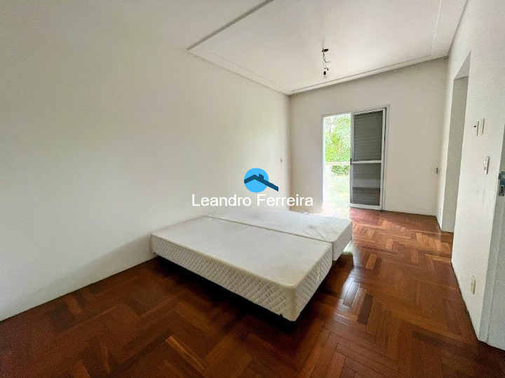 Casa de Condomínio à venda com 3 quartos, 218m² - Foto 12