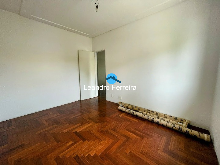 Casa de Condomínio à venda com 3 quartos, 218m² - Foto 13