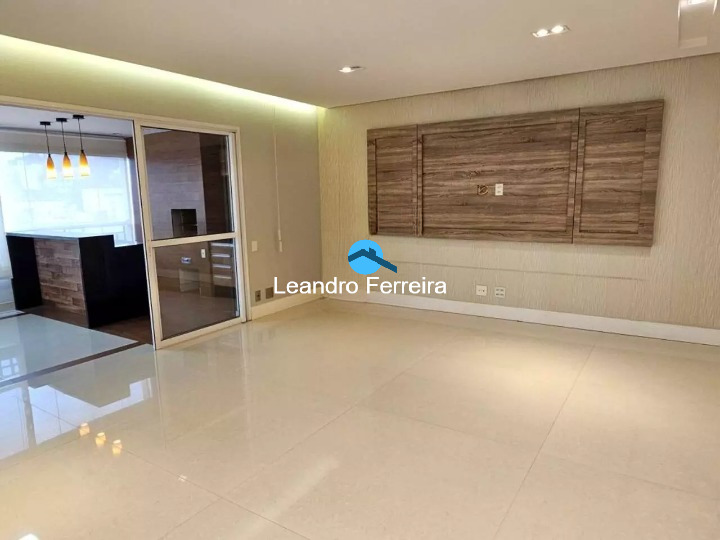 Apartamento à venda com 3 quartos, 242m² - Foto 5