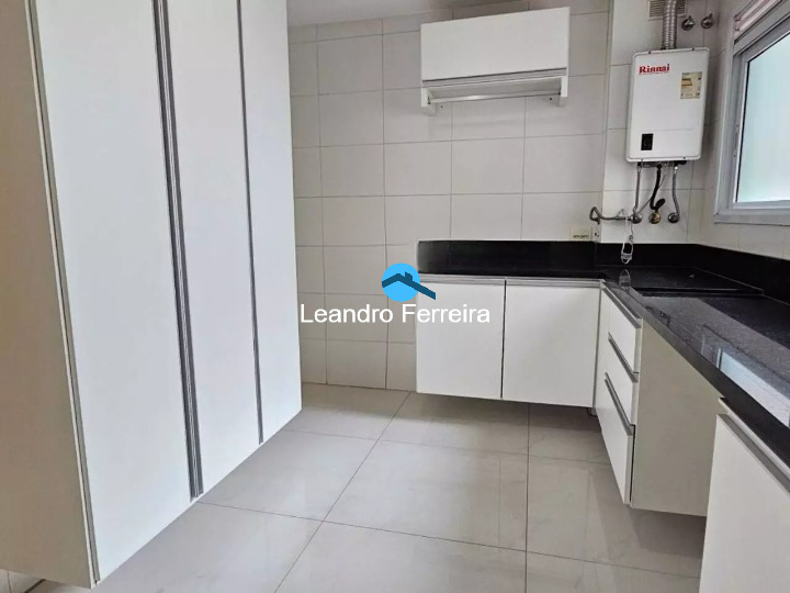 Apartamento à venda com 3 quartos, 242m² - Foto 12