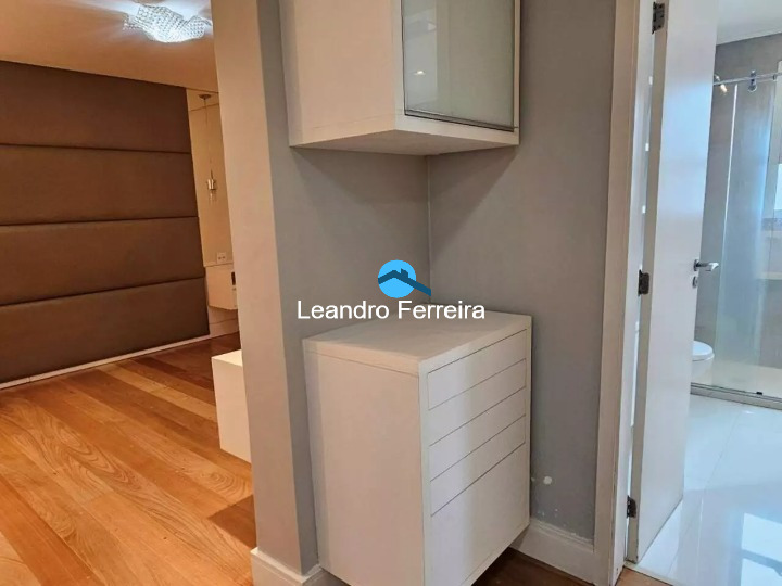 Apartamento à venda com 3 quartos, 242m² - Foto 23