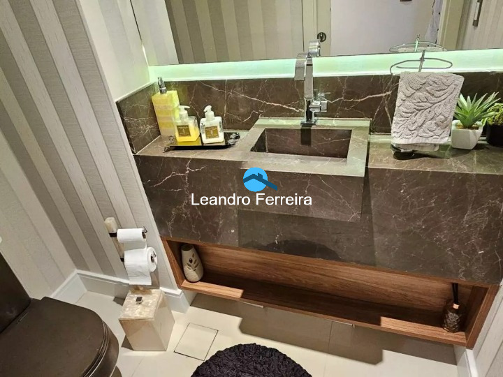 Apartamento à venda com 3 quartos, 242m² - Foto 14