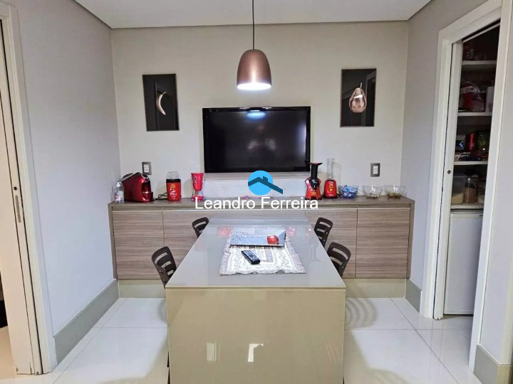 Apartamento à venda com 3 quartos, 242m² - Foto 16